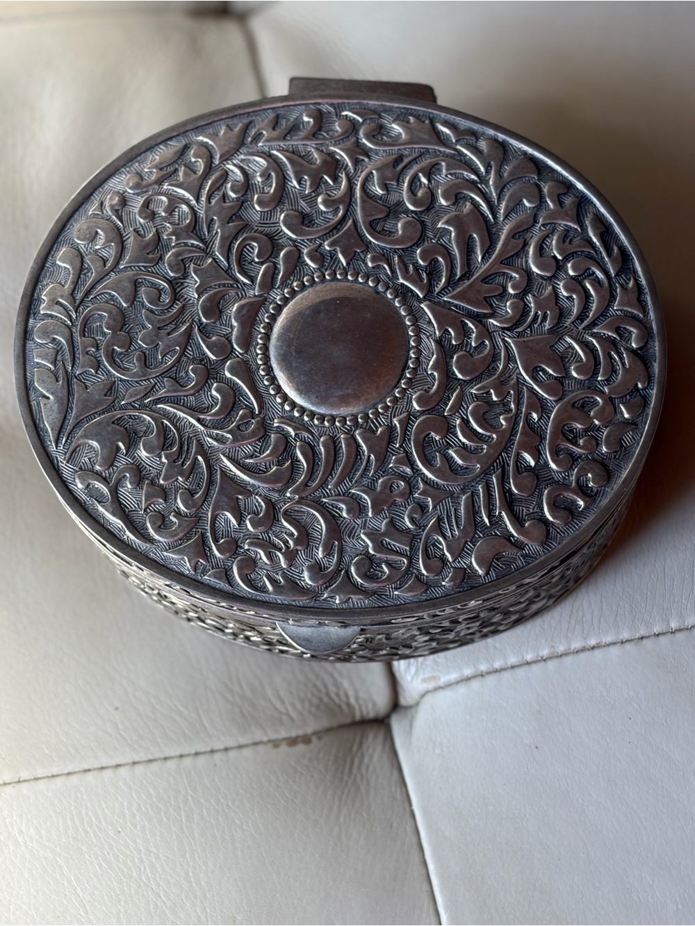Ornate Silver-Tone Decorative Jewelry Box - Elegant Floral Design